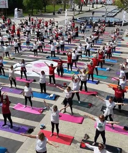 Gediz'de kadınlara özel aerobik, step ve pilates çalışmaları başlıyor: Kayıt tarihleri açıklandı