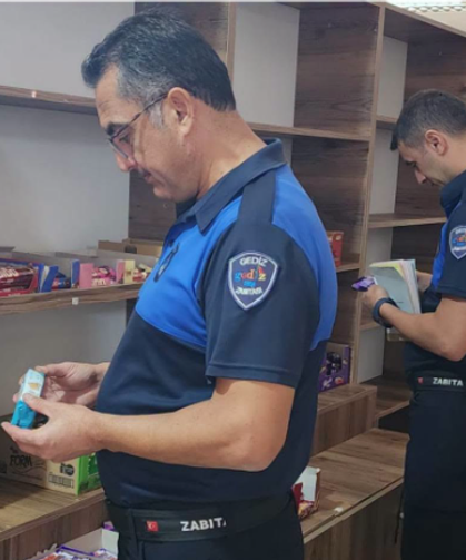 Gediz'de zabıta ekiplerinden okul kantinlerine denetim
