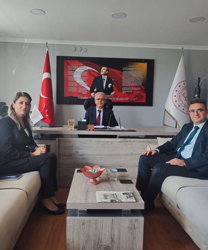 Halkbank Tavşanlı Şube Müdürü Yeşilova'dan, Domaniç İlçe Milli Eğitim Müdürlüğü'ne ziyaret