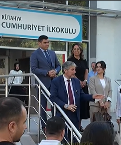 Kütahya İl Milli Eğitim Müdürü Yılmaz, öğrenci ve velilerle buluştu