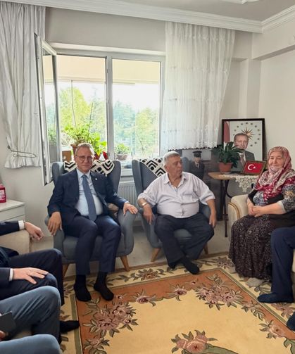 AK Parti Kütahya Milletvekili Demir'den, şehit ailesine ziyaret