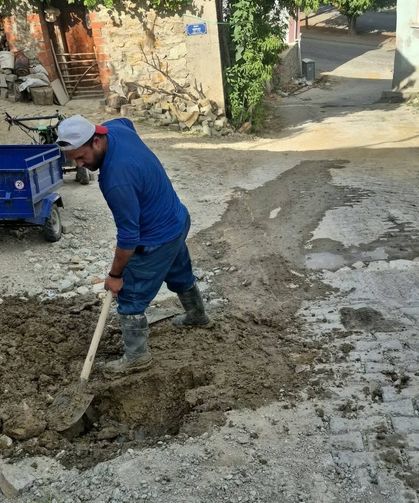 Şaphane'de çevre düzenleme çalışmaları sürüyor