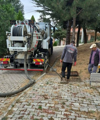 Şaphane'de altyapı ve su sayaçlarının yenilenmesi çalışmaları sürüyor