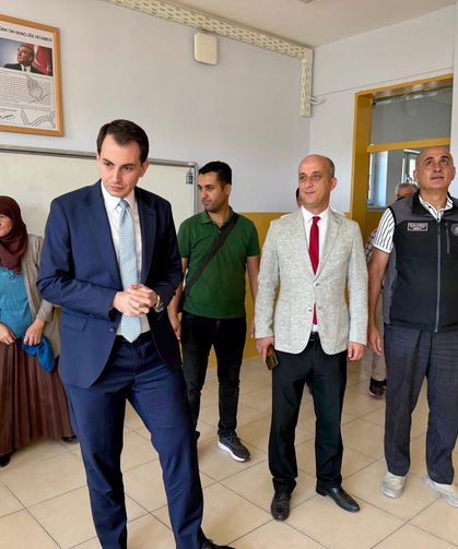 Hisarcık'ta Dereköy Şehit Fatih Seven İlk ve Ortaokulu'nda bakım çalışmaları tamamlandı
