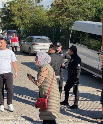 Orta okulda bıçaklı saldırı: 6 öğrenci yaralandı