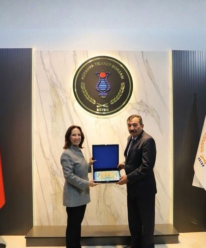 KUTSO Başkanı Esin Güral Argat ve yönetim kurulu üyelerinden, KÜTBO'ya ziyaret