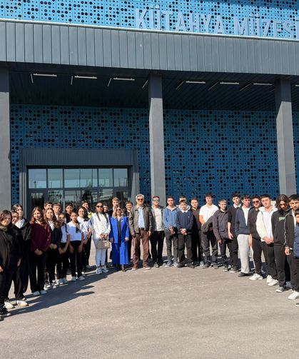 Kütahya Müzesi'nin ilk ziyaretçileri KUTSO MTAL öğrencileri oldu