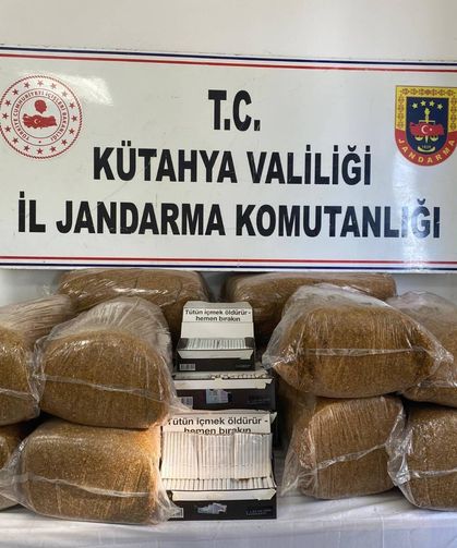 Kütahya'da kaçakçılık operasyonunda binlerce ürün yakalandı: Bir şüpheli hakkında soruşturma başlatıldı