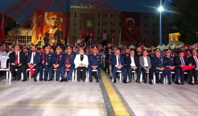 Valilik Meydanı, 15 Temmuz’un anısına düzenlenen törene ev sahipliği yaptı