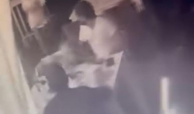 Eğlence mekanında arkasından yaklaştığı kadını darp etti