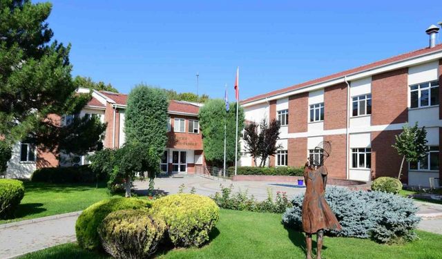 Anadolu Üniversitesi EMYO İstihdamda Fark Yarattı