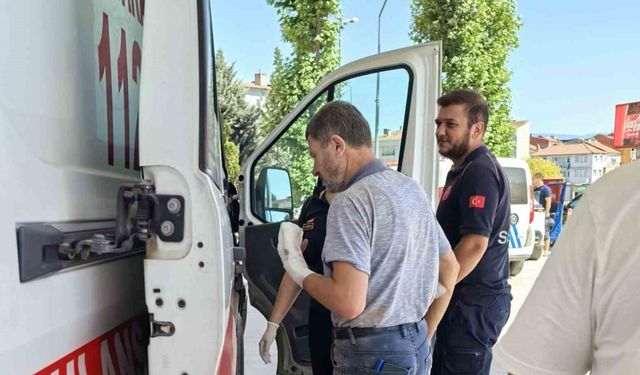 Çocuğuna uçurtma yaparken parmakları koptu