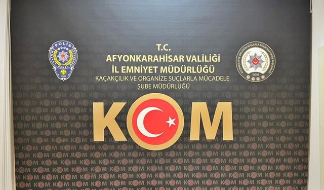 Polisten ruhsatsız silah operasyonu