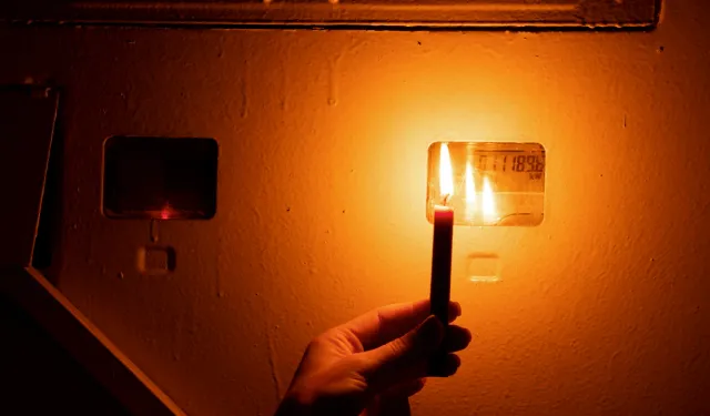 Afyon’un Bu Bölgelerinde Elektrik Yok!