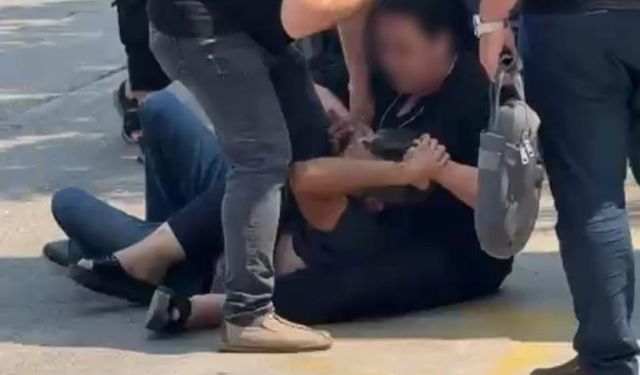 Şok Anlar! Eski Eşini Cadde Ortasında Dövdü