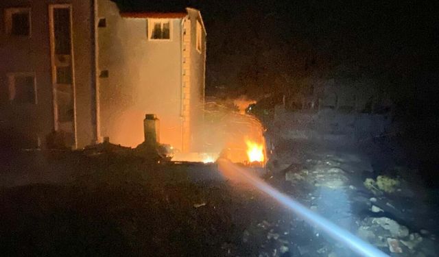İzmir’de Yangın Felaketi: Bazı Evler Hasar Aldı