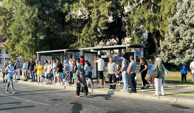 TCDD personeli iş bırakınca İZBAN çalışmadı