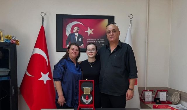 47 kez kan bağışlayan vatandaşa ödül