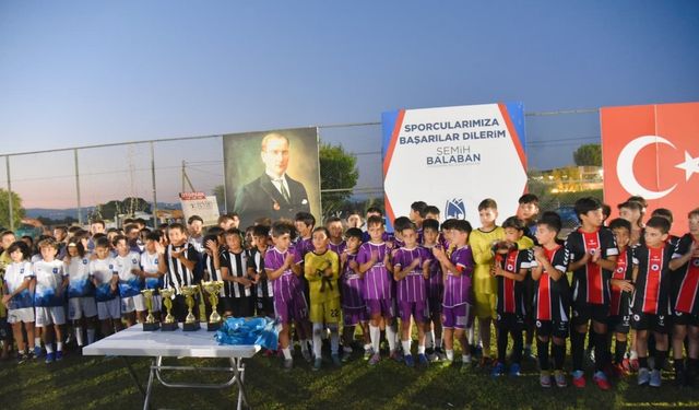 Zaferin 103. Yılında Gençler Futbol Turnuvasında Buluştu