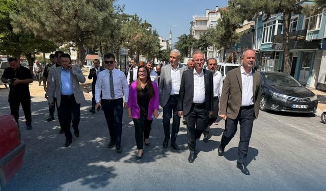 Simav Azerbaycan Caddesi Yeni Asfaltıyla Trafiğe Açıldı
