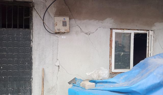 İl Başkanı Yenikaya ve Heyeti Deprem Bölgesinde İncelemelerde Bulundu