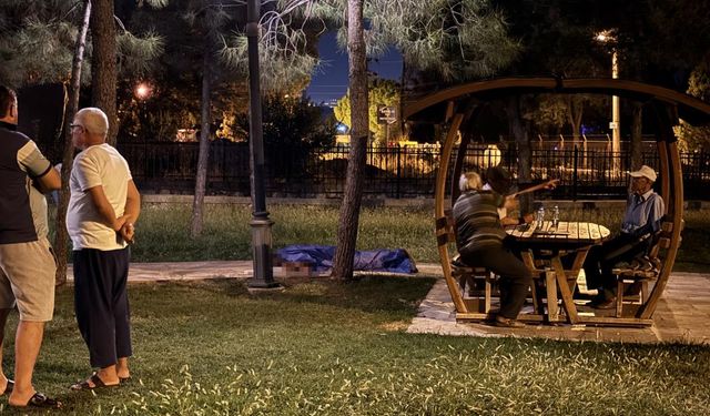 67 yaşındaki adam yere düşerek hayatını kaybetti