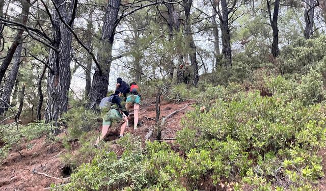 İzmir’de kayalık kabusu: 3 genç ölümden döndü