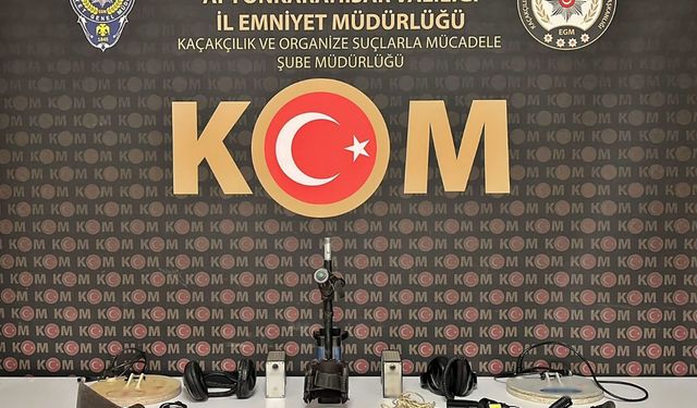 Jandarma definecilere operasyon düzenledi