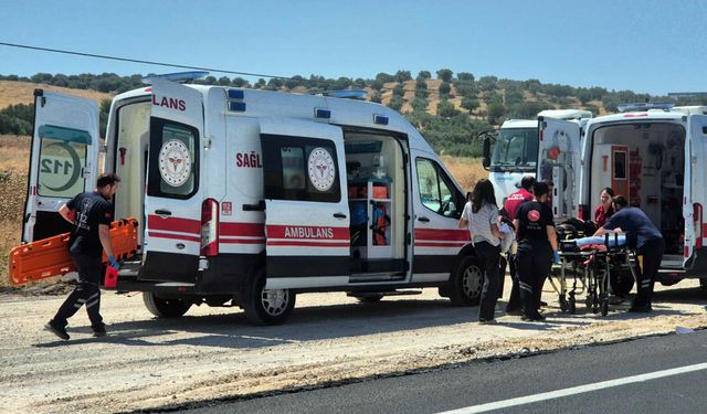 Kavşakta kanlı kaza: 6 yaralı