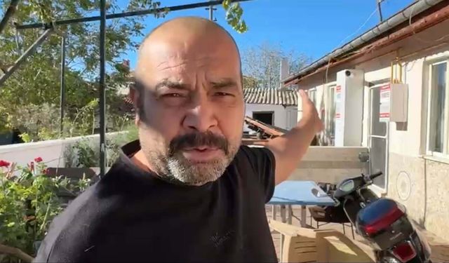 Şiddetli fırtına, minarenin külahı ve ev çatılarını uçurdu