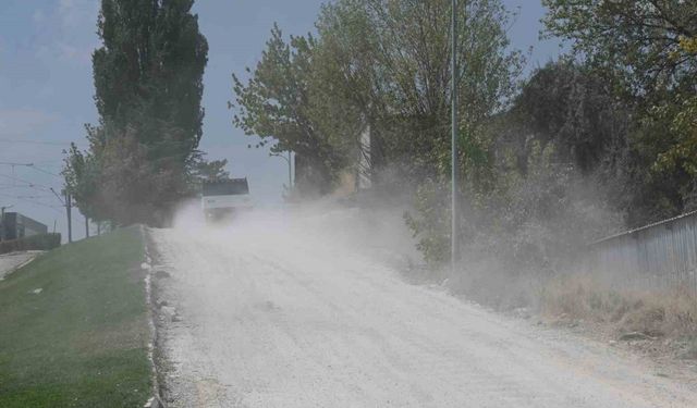 Alt Yapı Tamamlandı, Toz Sorunu Başladı