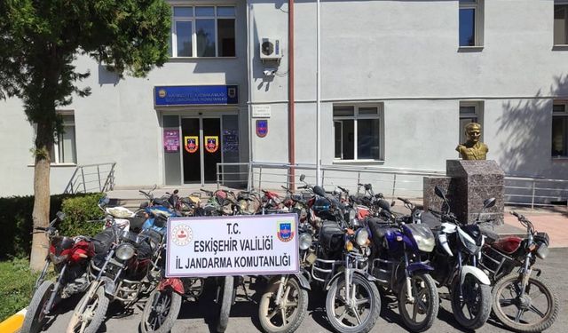 Polisten Motosiklet Sürücülerine Denetim