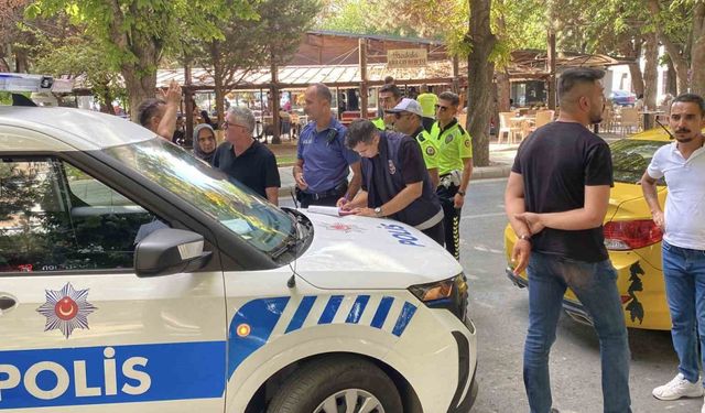 Sürücü ve taksiciler birbirine girdi