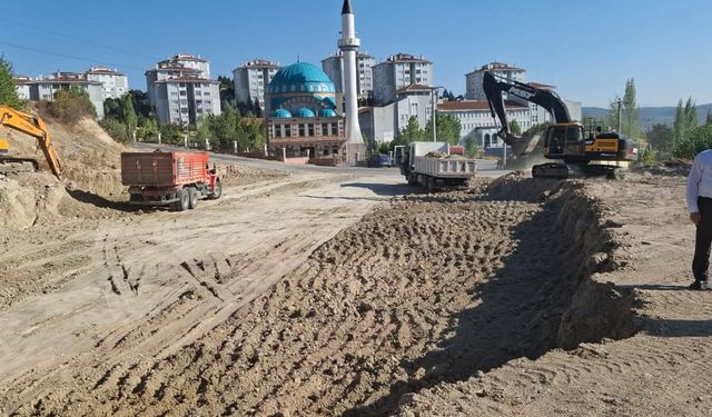 Şaphane Doğalgaza Kavuşuyor: İlk Kazma Vuruldu