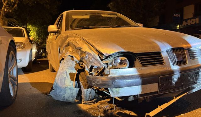 Gece saatlerinde park halindeki araçları pert etti