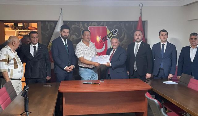MHP MYK üyesi Sekban ve MHP heyetinden Kütahya Gazeteciler Cemiyeti'ne ziyaret