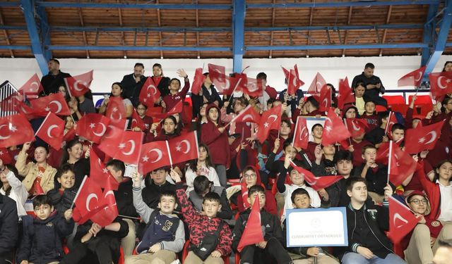 Kütahya’da Cumhuriyet coşkusu! 102. yıl gururla kutlandı