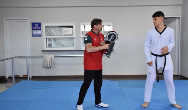 Annesi sayesinde başladığı tekvandoda, milli sporcu oldu