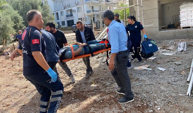 Asansör boşluğuna düşüp yaralandı