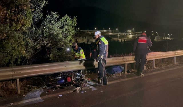 Kamyonet, elektrikli bisikleti savurdu: 1 ölü, 1 yaralı