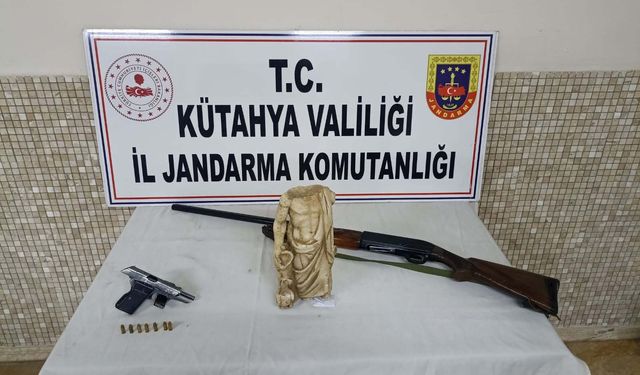 Kütahya’da Kaçak Kazıya Darbe: Asklepios Heykeli Yakalandı