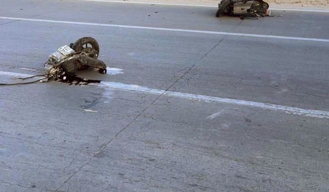 Otomobil ve Motosikletin Çarpışması Can Aldı