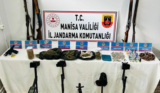 Salihli’de Kaçak Ürün Operasyonu: 2 Şüpheli Yakalandı