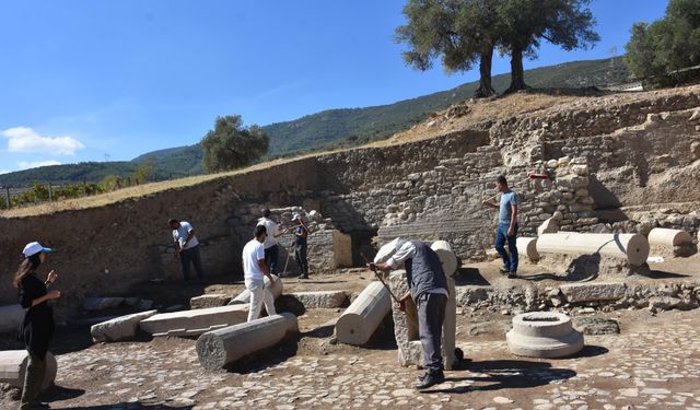 Ticaretin kalbi agora 1800 yıl sonra bulundu