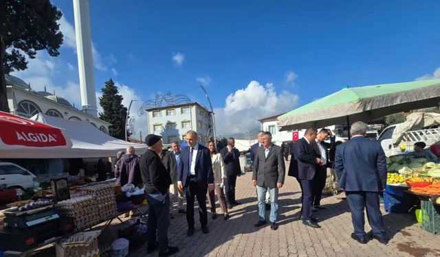 Başkan Dilsiz’den esnafla Cumhuriyet Bayramı buluşması