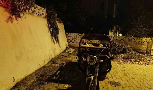 Bilecik’te kaza: Üç tekerlekli motosiklet devrildi, 2 yaralı