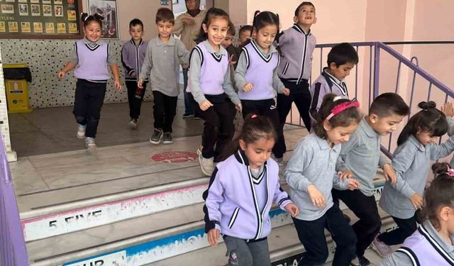Depreme Hazırlık: Öğrenciler Güvenli Tahliye Öğrendi