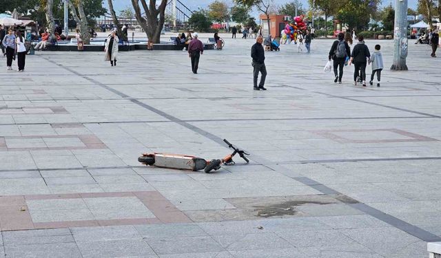 E-Scooter Kaosu Bandırma’yı Sardı!