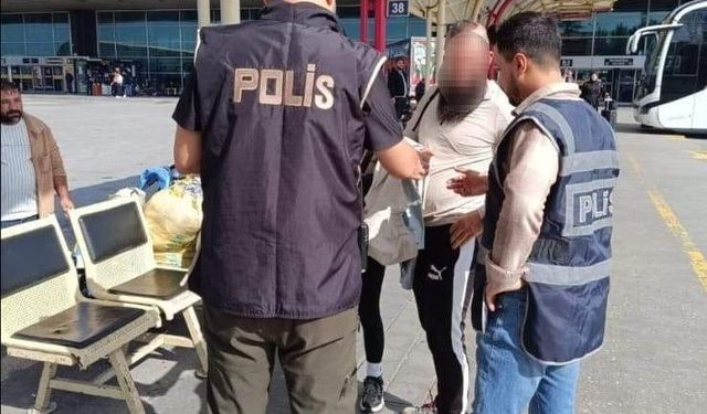 Huzur uygulamasında 4 bin 129 kişiye kimlik kontrolü