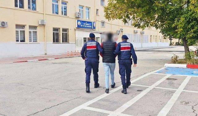 Jandarmadan Uşak’ta başarılı uyuşturucu baskını